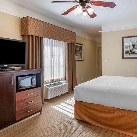 Best Western Plus Monica Royale Inn & Suites Greenville Exterior foto