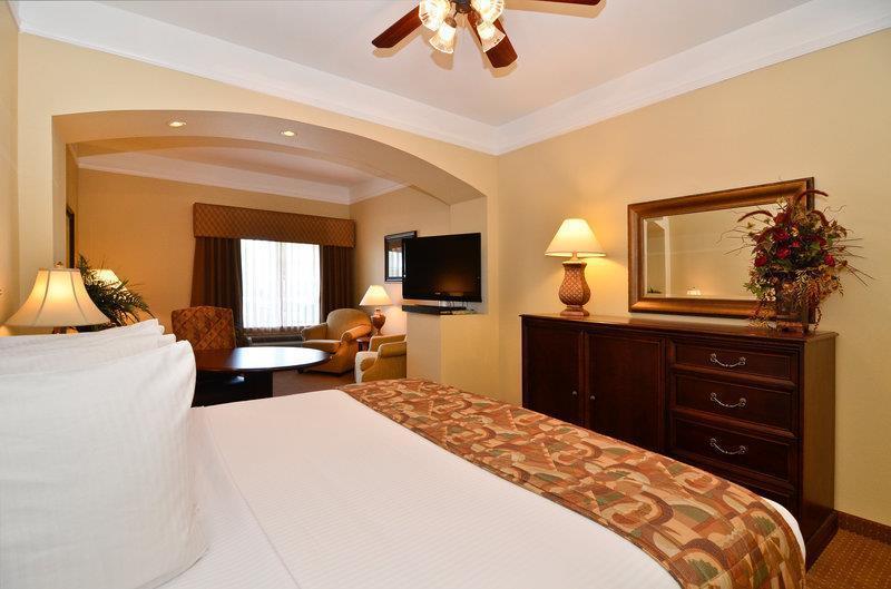 Best Western Plus Monica Royale Inn & Suites Greenville Exterior foto