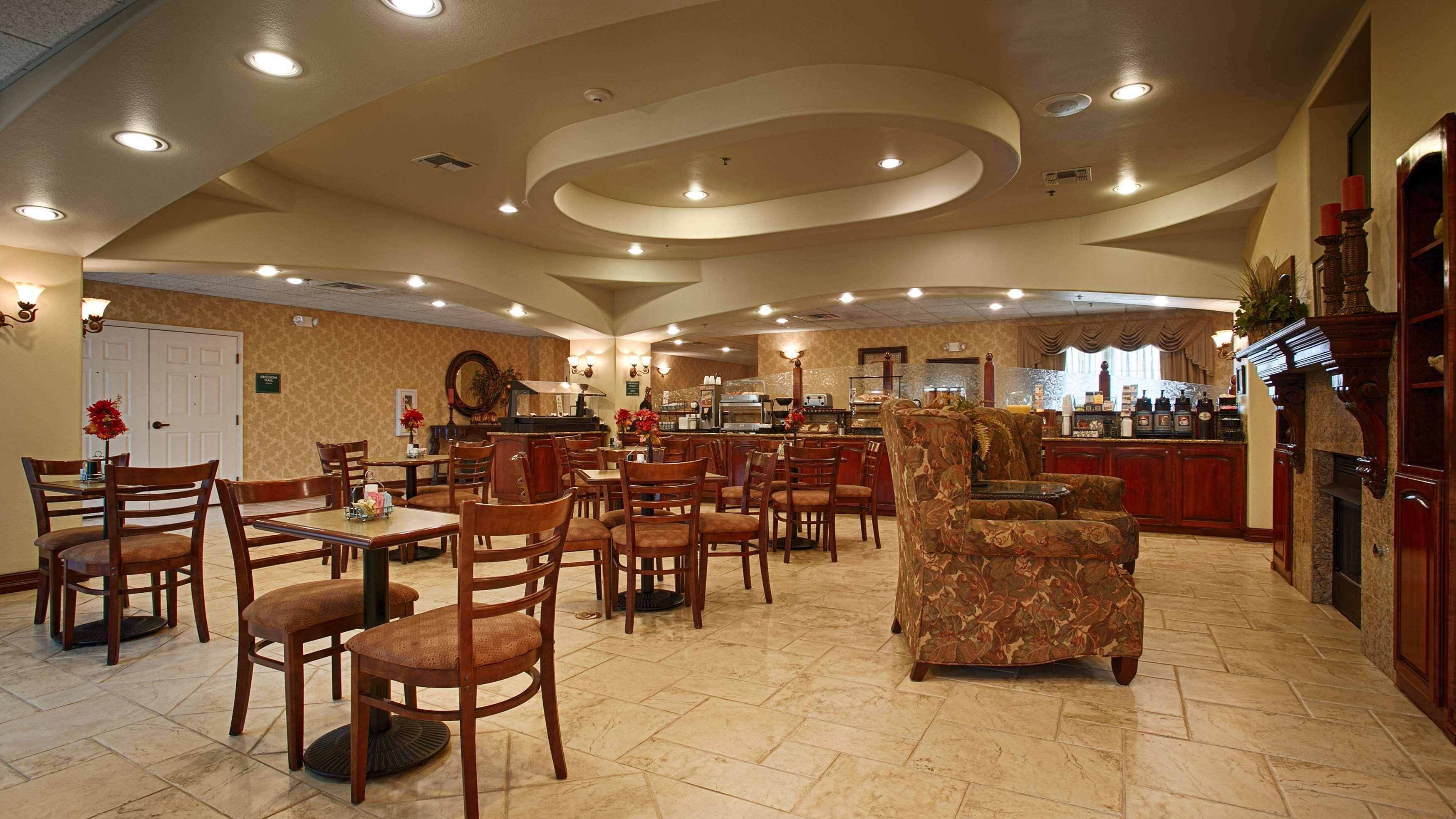 Best Western Plus Monica Royale Inn & Suites Greenville Exterior foto